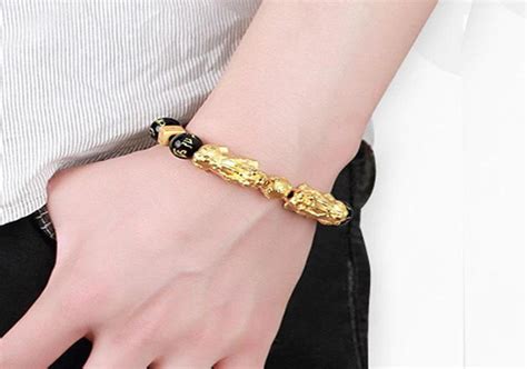 pixiu bracelet facing direction|How to Wear Pixiu Bracelet: Your Complete Guide to Wealth and .